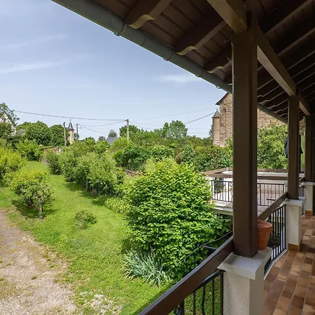 بيت للعطل Maison Independante Avec Parc Prive A Laissac