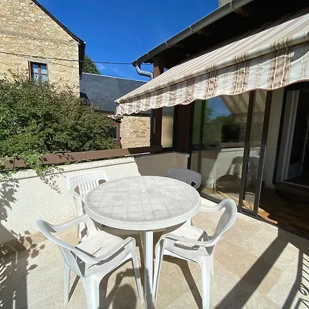 بيت للعطل Maison Independante Avec Parc Prive A Laissac