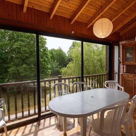 Maison Indépendante Avec Parc Privé à Casa de Férias Laissac