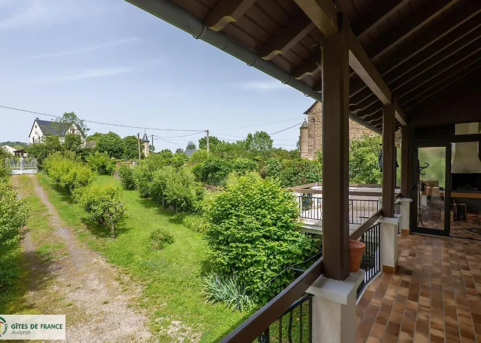 Casa vacanze Maison Indépendante Avec Parc Privé à Laissac